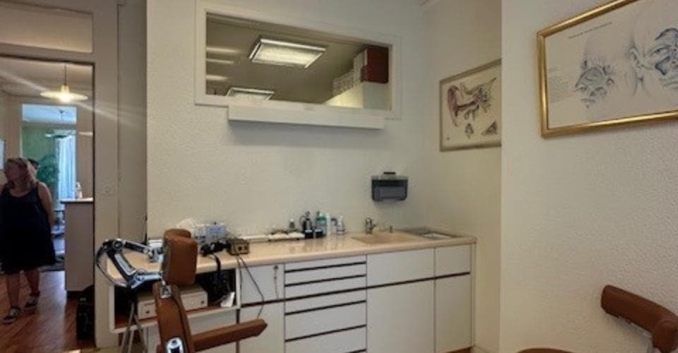 Gewerbe an Rue Ferdinand-Hodler, 1207 Genf – Bild 2 von 9