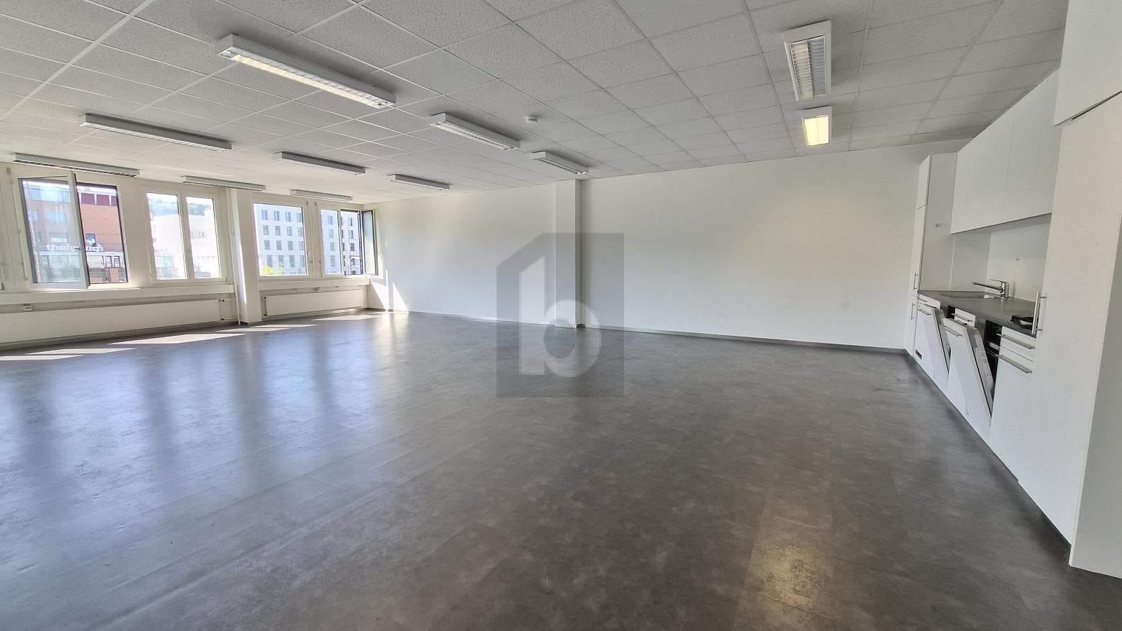Büro in 8952 Schlieren, 410m²