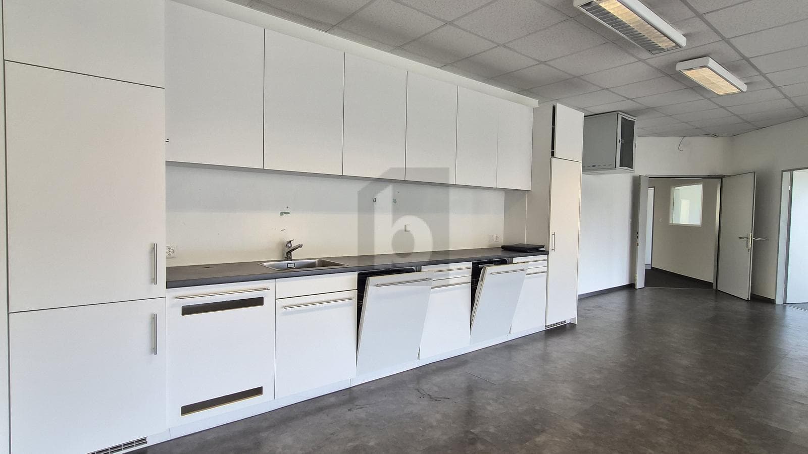 Büro in 8952 Schlieren, 410m² – Bild 2 von 6