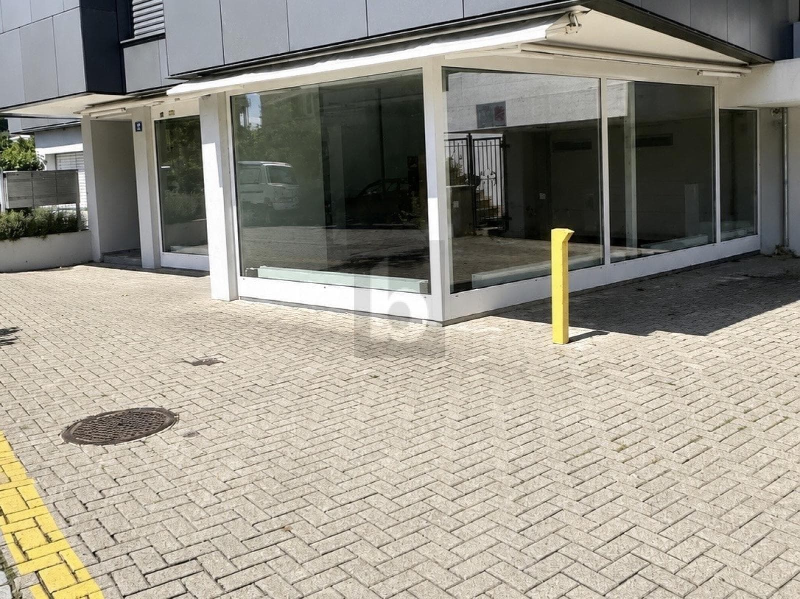 Ladenfläche in 8049 Zürich, 67m² – Bild 2 von 5