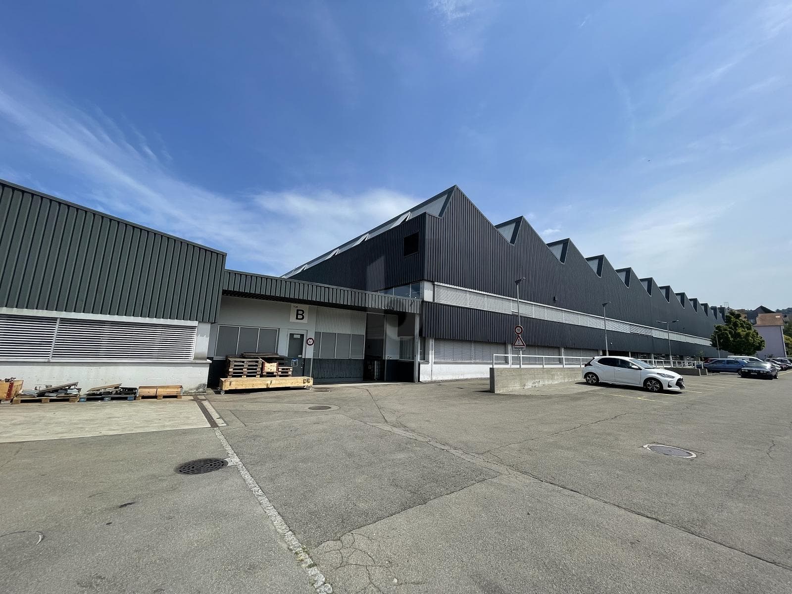Industrie in 9300 Wittenbach SG, 1840m²