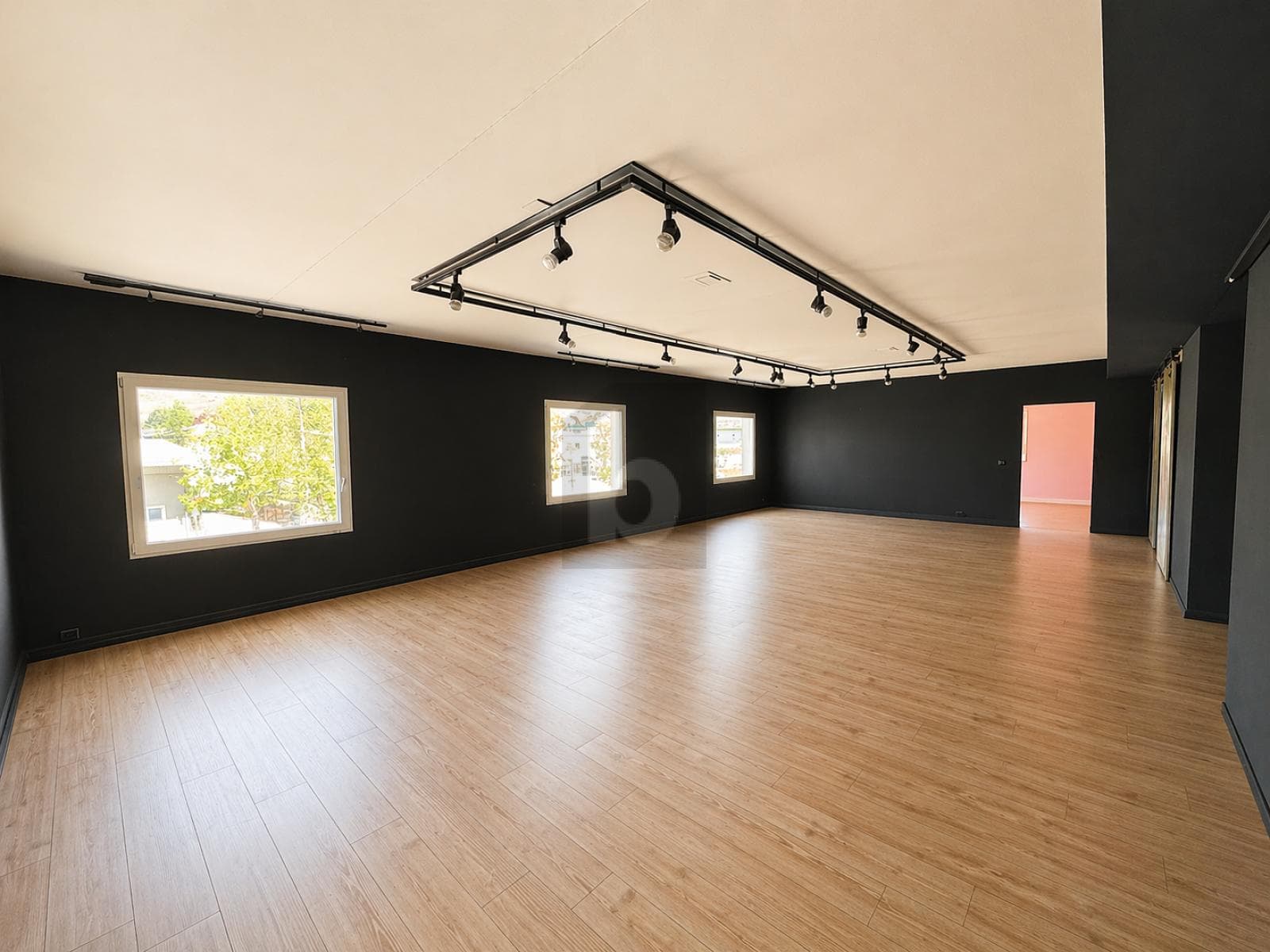 Büro in 1880 Bex, 127m² – Bild 3 von 6