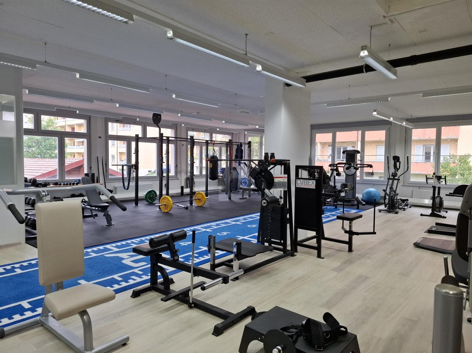 Büro in 2300 La Chaux-de-Fonds, 600m²