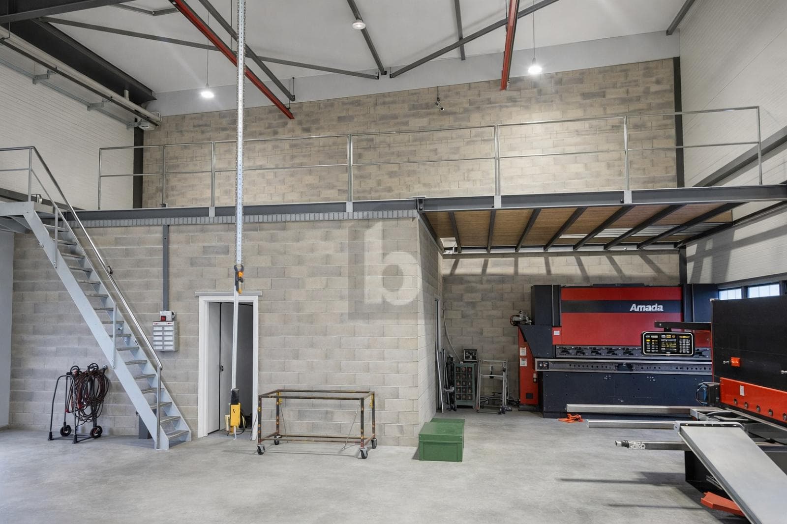 Industry in 1400 Yverdon-les-Bains, 394m² – Photo 2 of 6