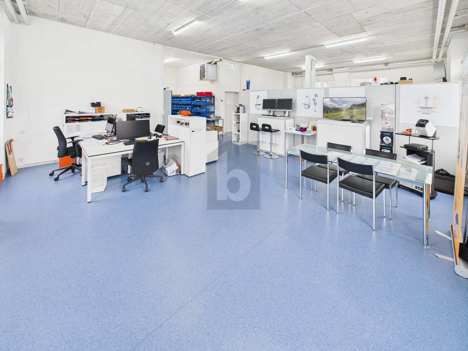 Büro in 3145 Niederscherli, 161m²