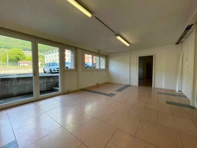 Gewerbe an Rue du Molage 42, 1860 Aigle – Bild 3 von 12
