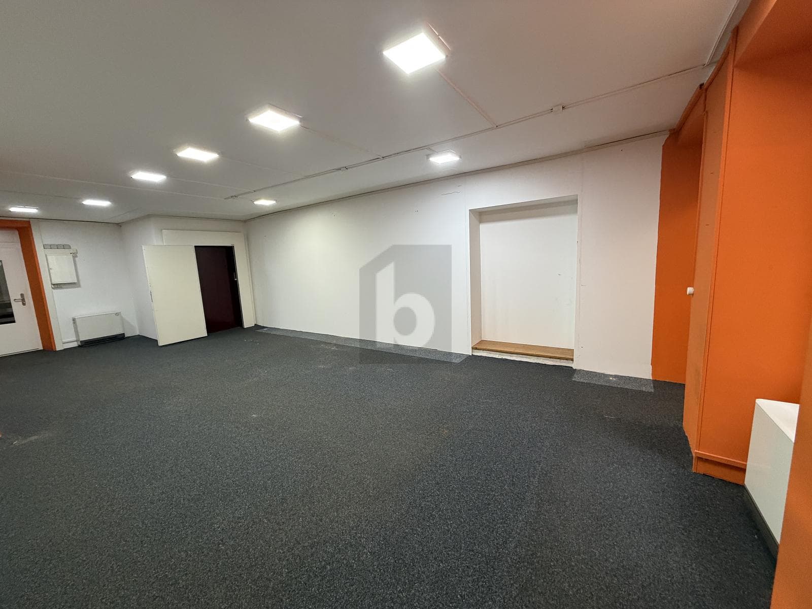 Office in 1400 Yverdon-les-Bains, 130m² – Photo 2 of 4