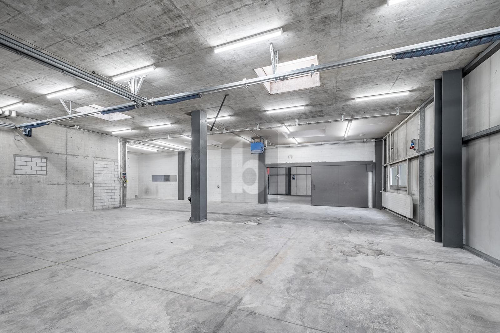 Lager in 8600 Dübendorf, 212m² – Bild 2 von 6