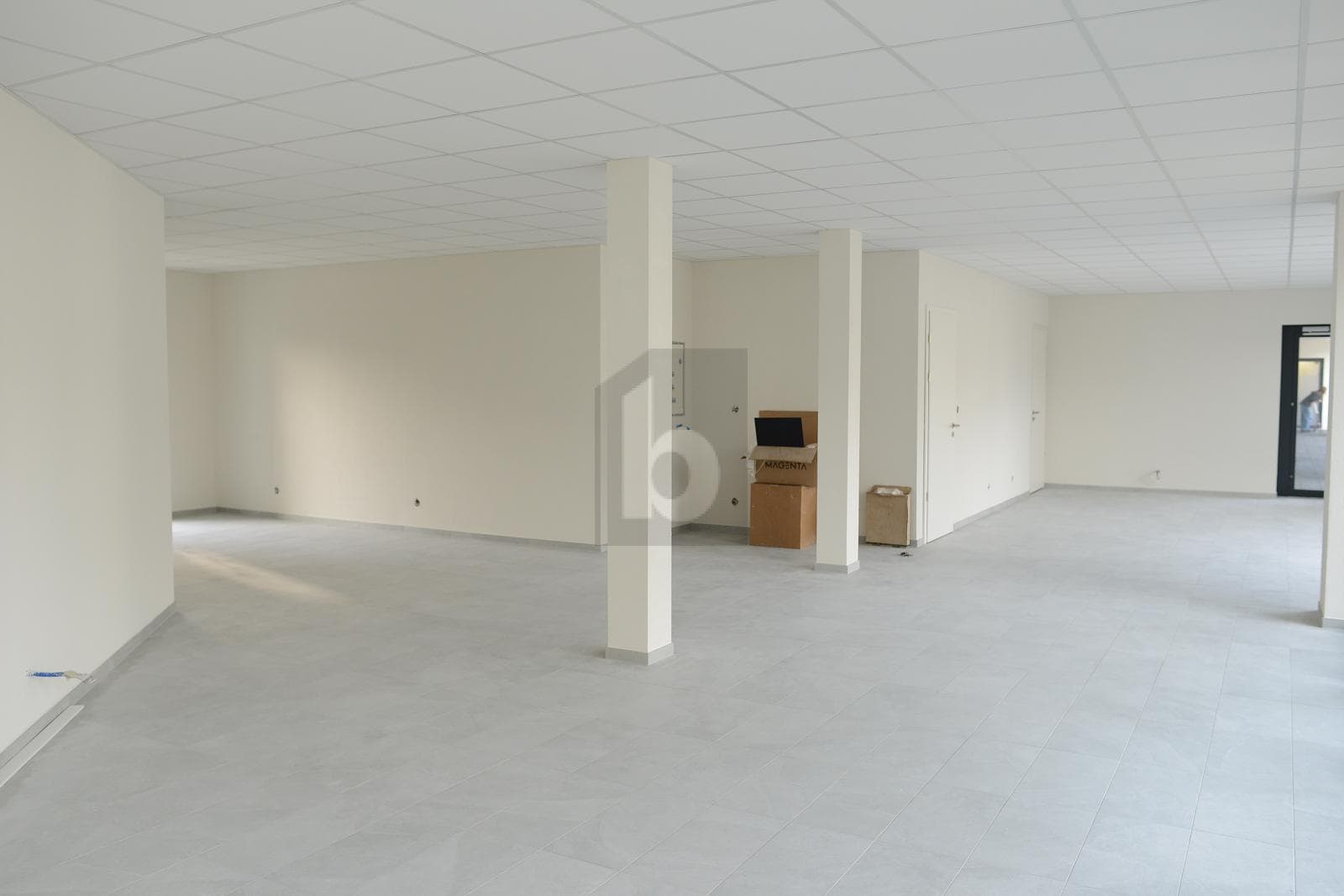 Ladenfläche in 1026 Denges, 109m² – Bild 3 von 6