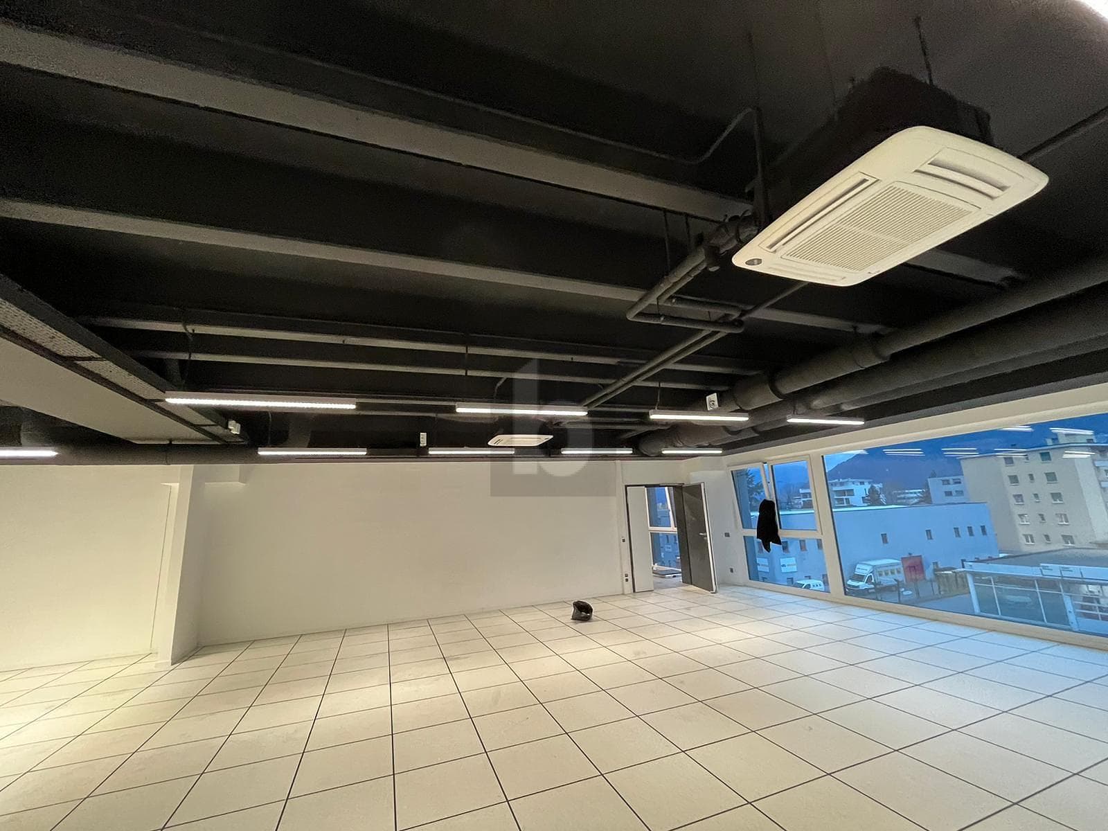 Büro in 6517 Arbedo, 120m² – Bild 3 von 5