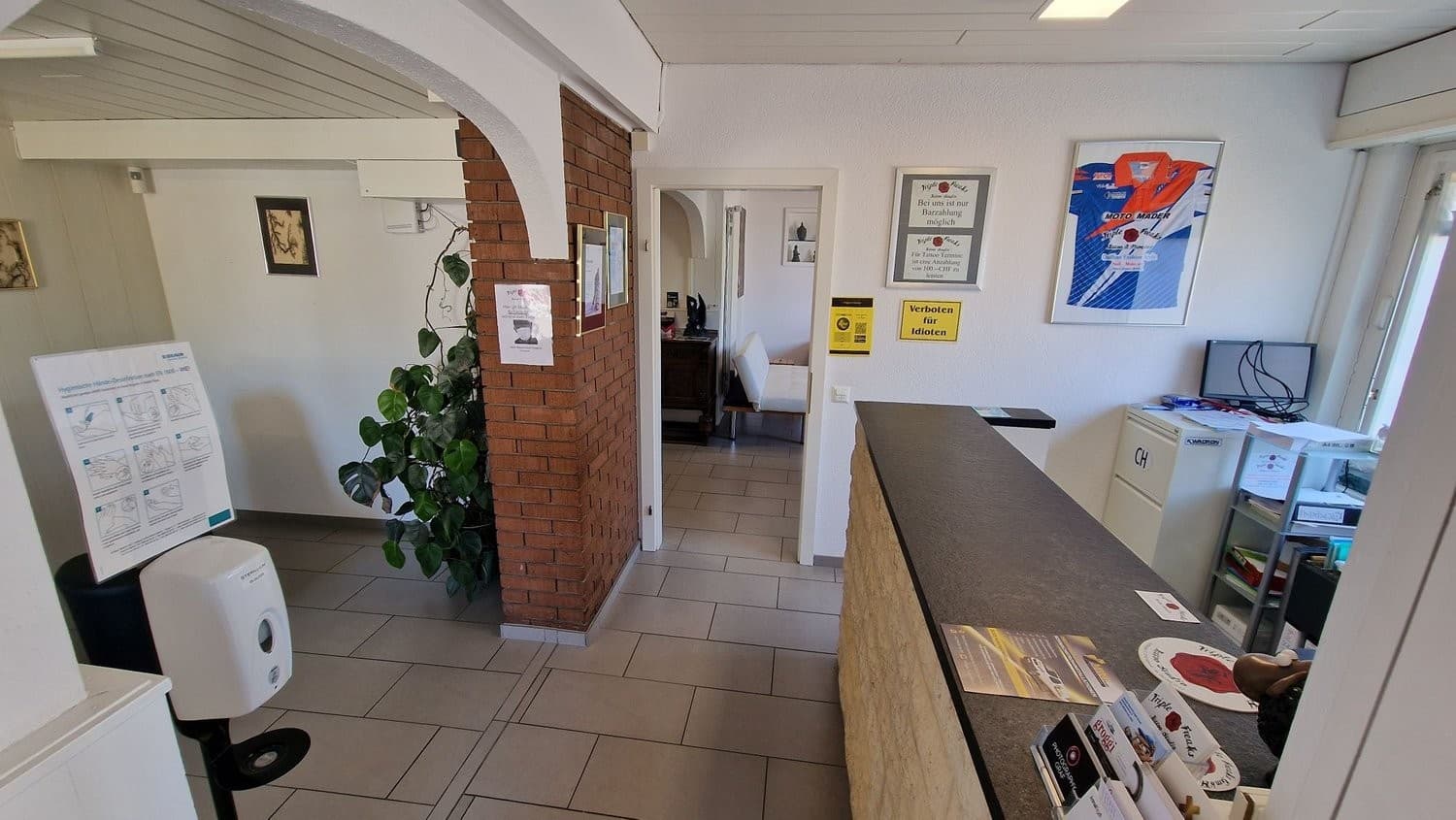 Gewerbe an Dorfstrasse 37, 5745 Safenwil – Bild 2 von 13