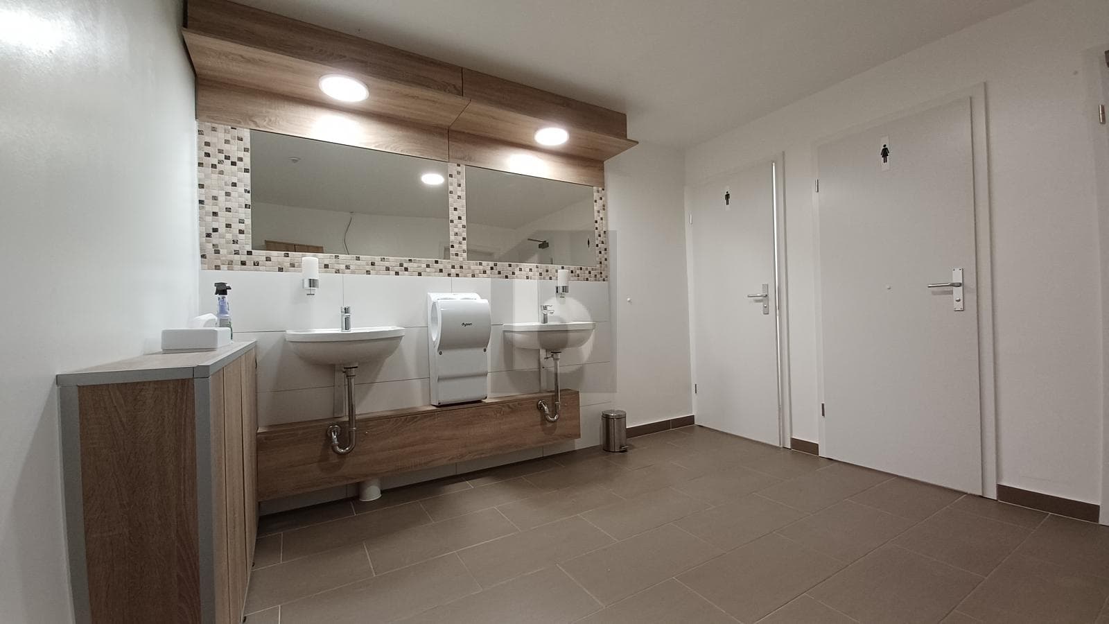 Espace de vente à 5275 Etzgen, 85m² – Photo 3 sur 5