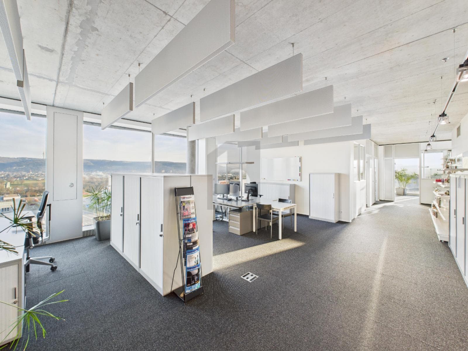 Bureau à 4133 Pratteln, 334m² – Photo 2 sur 5