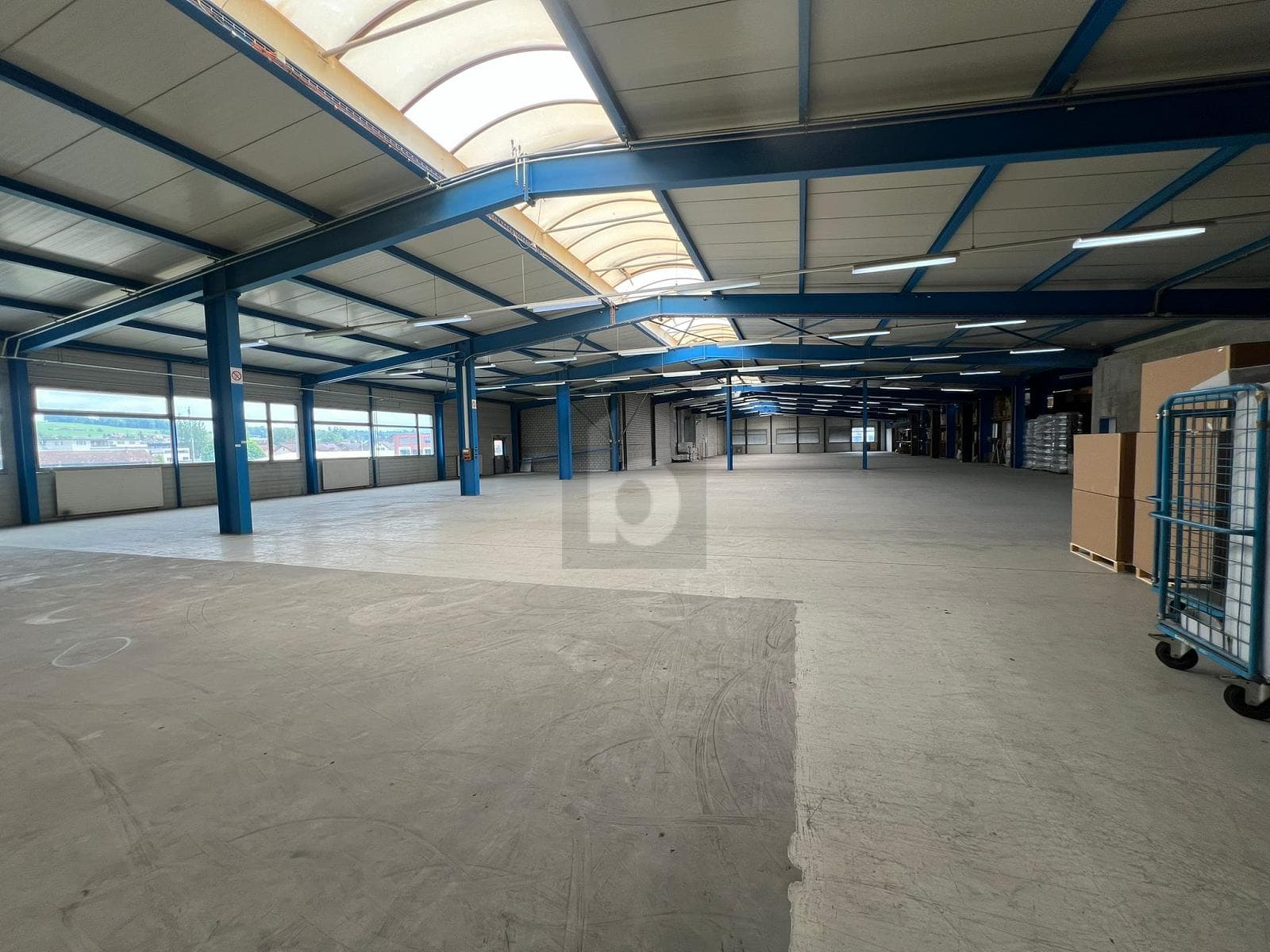 Lager in 8932 Mettmenstetten, 2000m² – Bild 2 von 5
