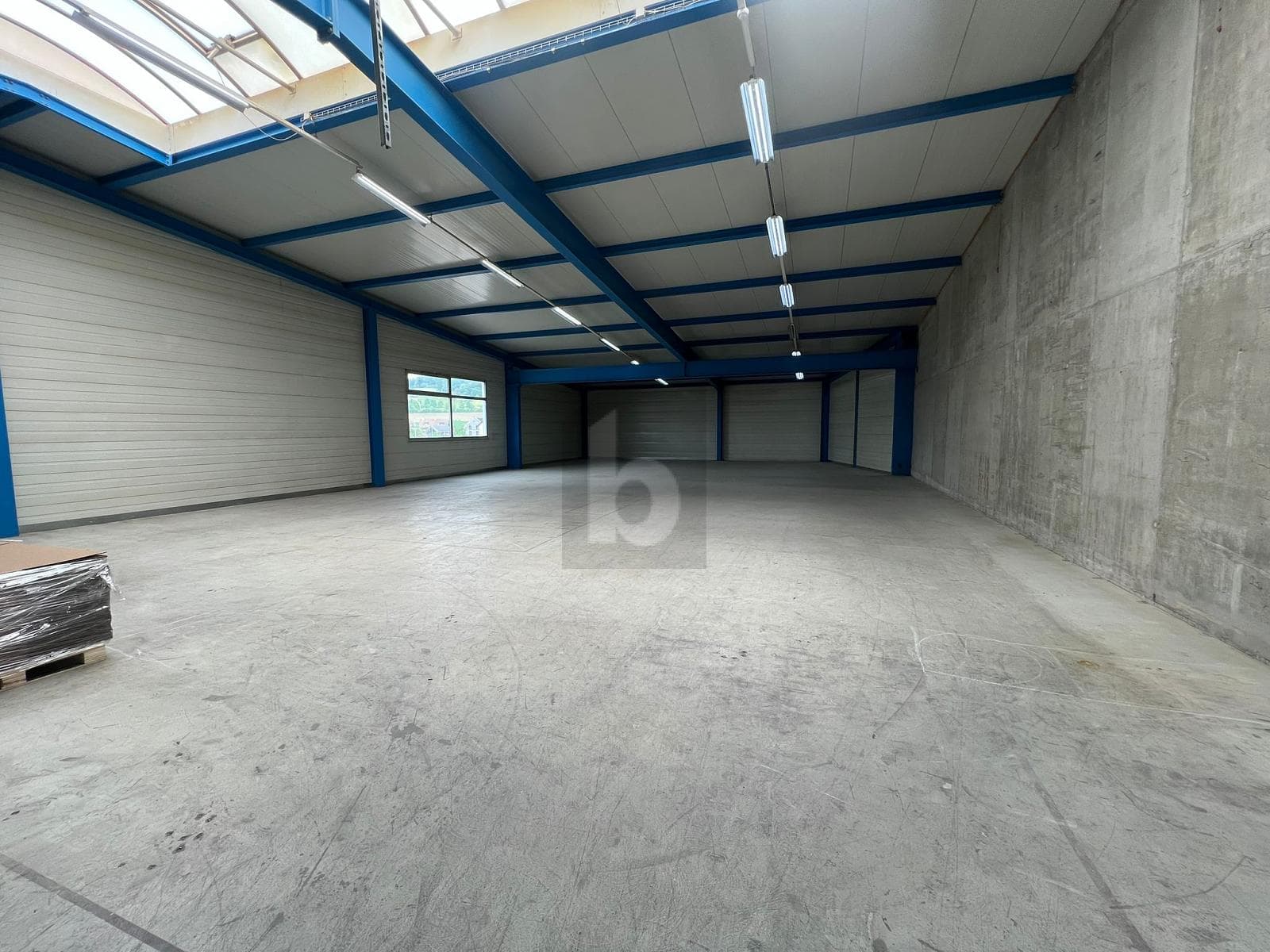 Lager in 8932 Mettmenstetten, 2000m² – Bild 4 von 5