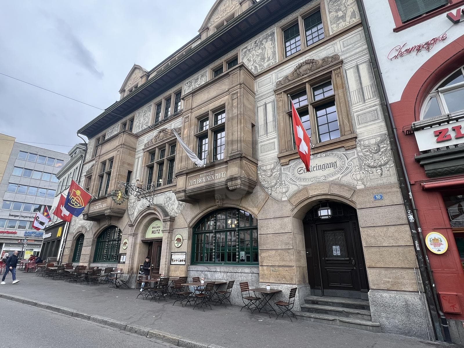 Büro in 4051 Basel, 188m²