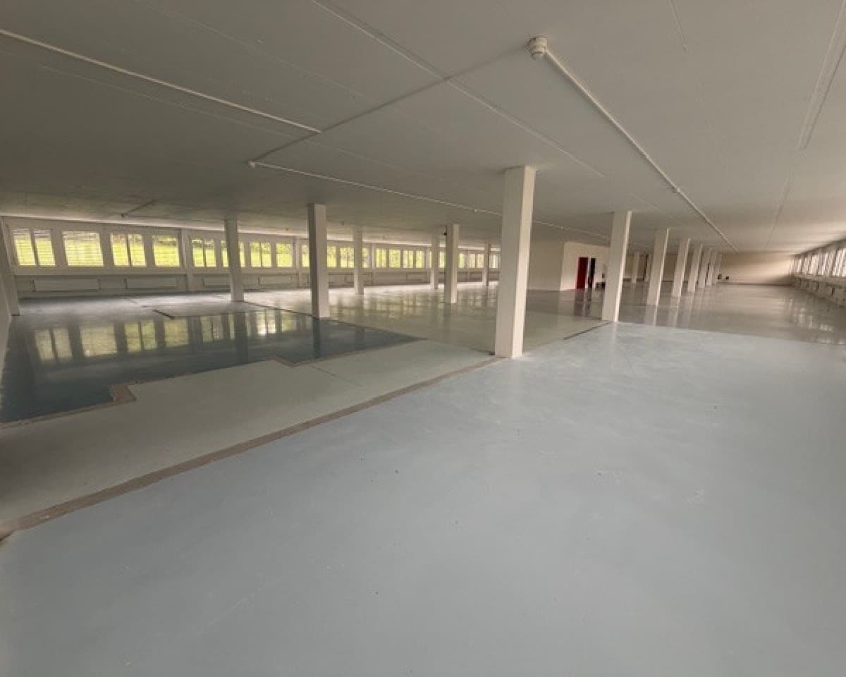 Gewerbe an Chemin de la Combeta 3-5, 2300 La Chaux-de-Fonds – Bild 2 von 8