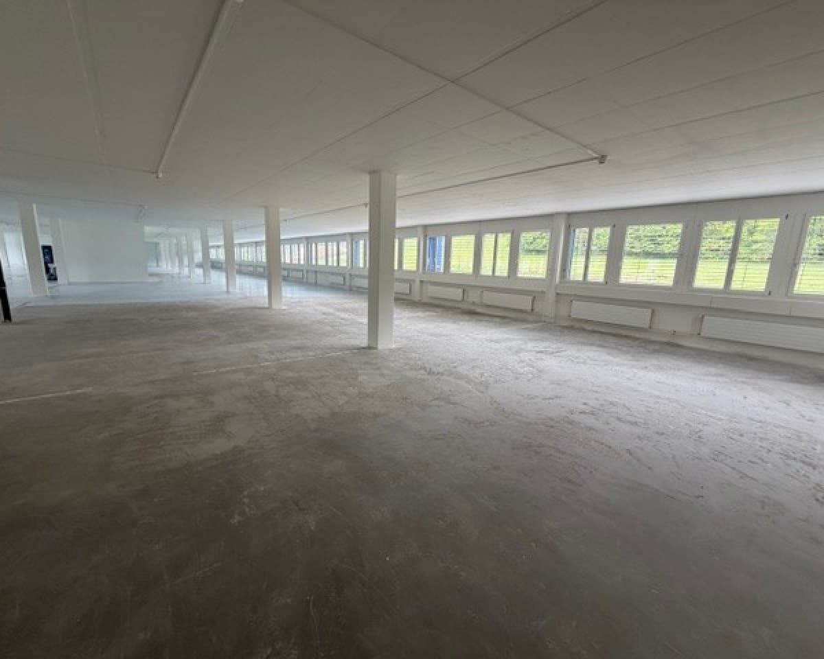 Gewerbe an Chemin de la Combeta 3-5, 2300 La Chaux-de-Fonds – Bild 4 von 8