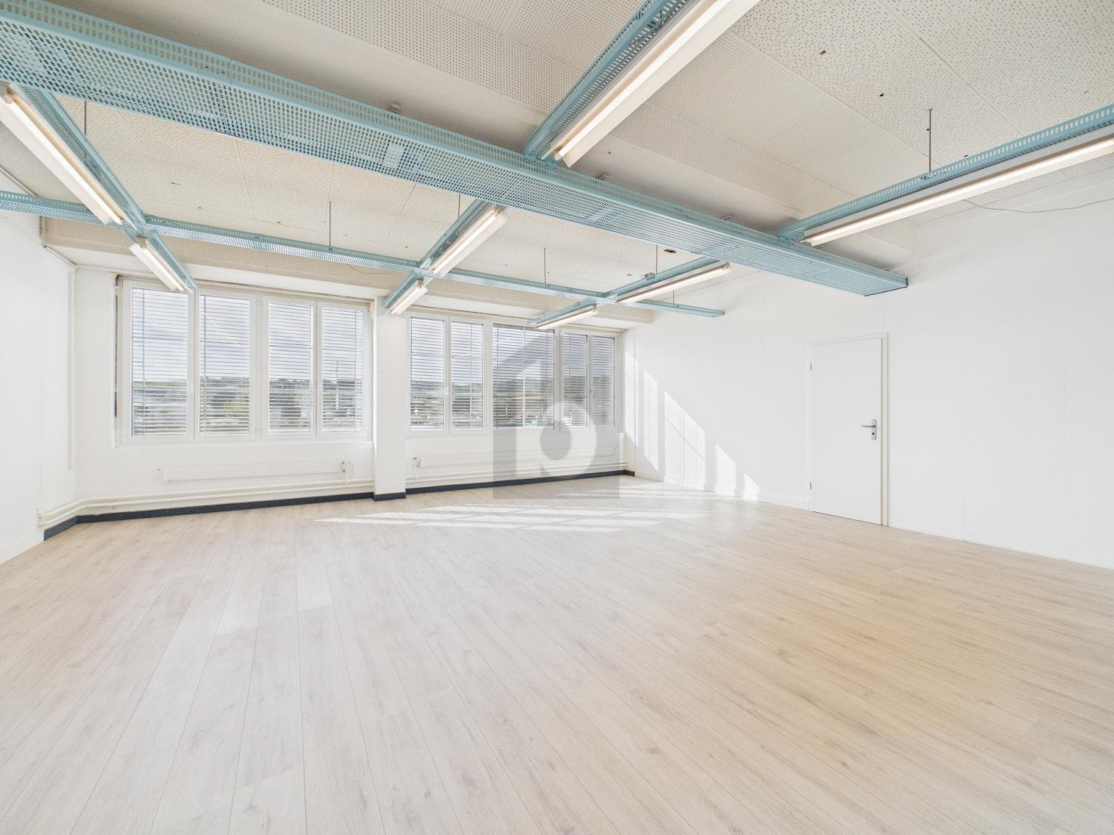 Büro in 4658 Däniken SO, 250m²
