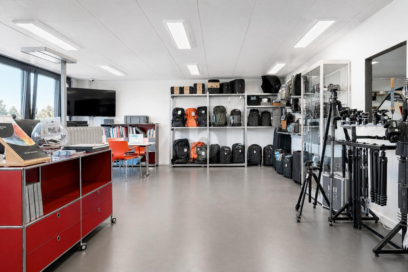Atelier in 1027 Lonay, 124m² – Bild 2 von 6
