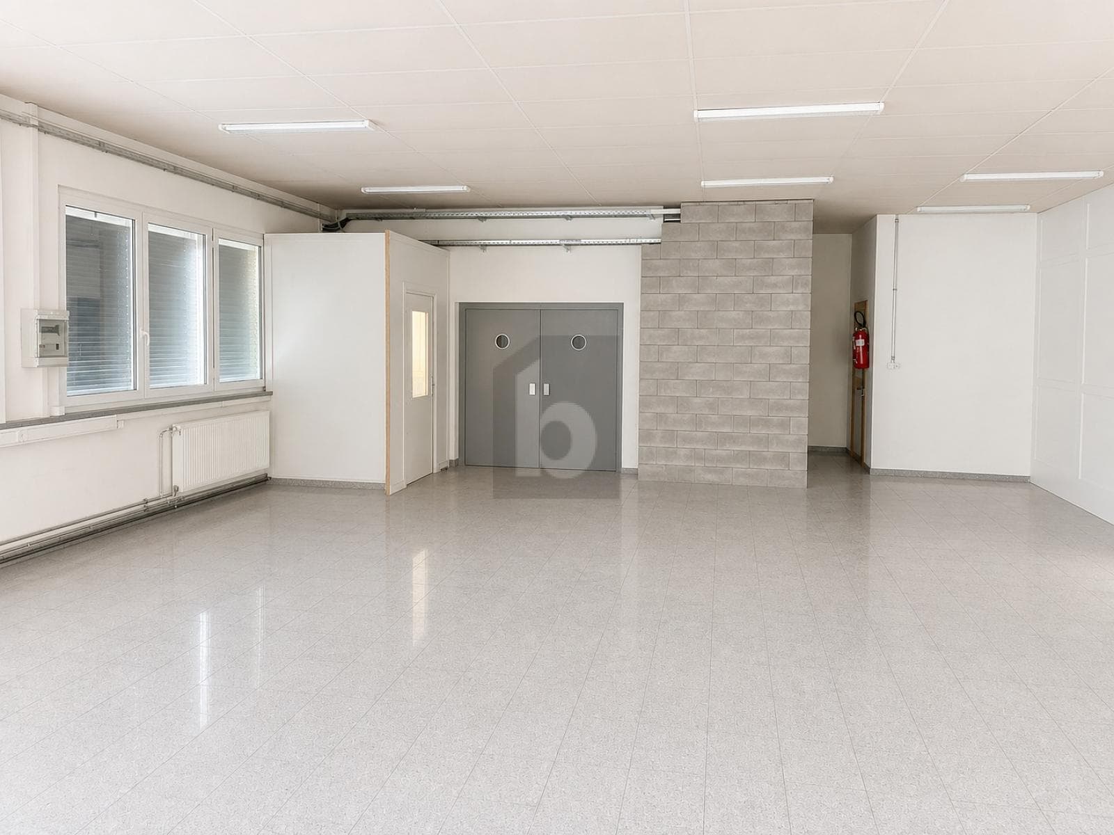 Industrie in 1955 St-Pierre-de-Clages, 670m² – Bild 5 von 6