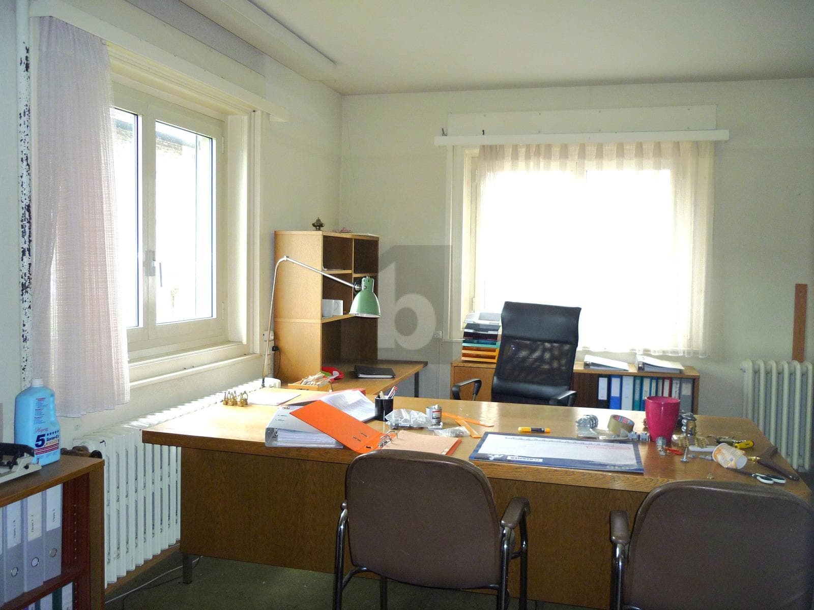 Büro in 1450 Ste-Croix, 71m² – Bild 2 von 3