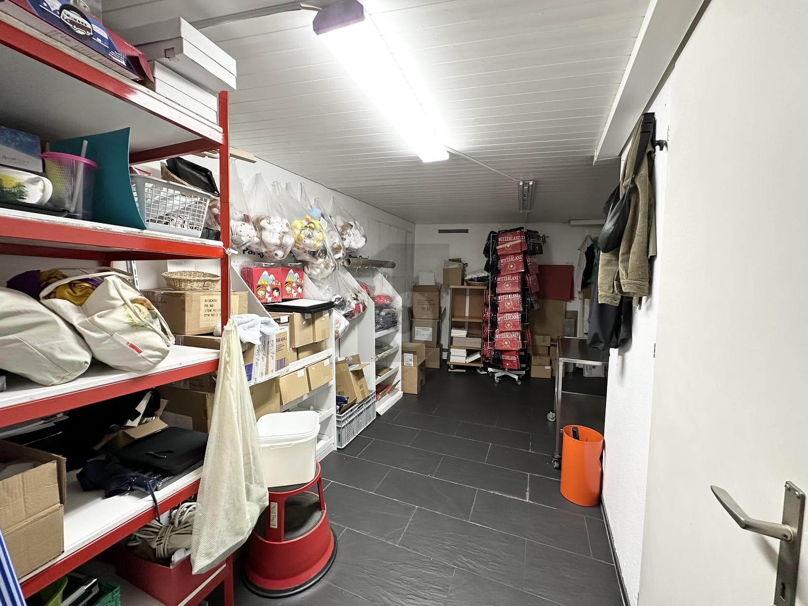 Ladenfläche in 4001 Basel, 110m² – Bild 3 von 5