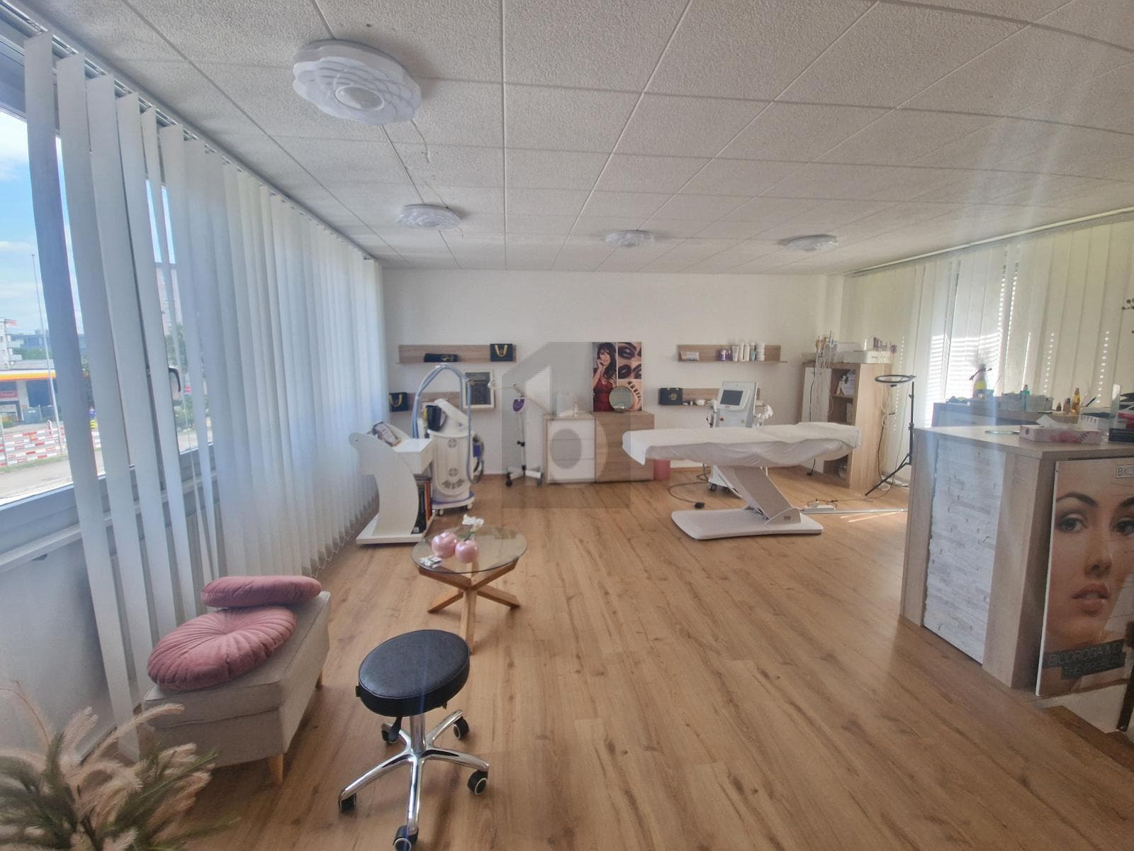 Retail Space in 8046 Zurich, 50m² – Photo 4 of 6