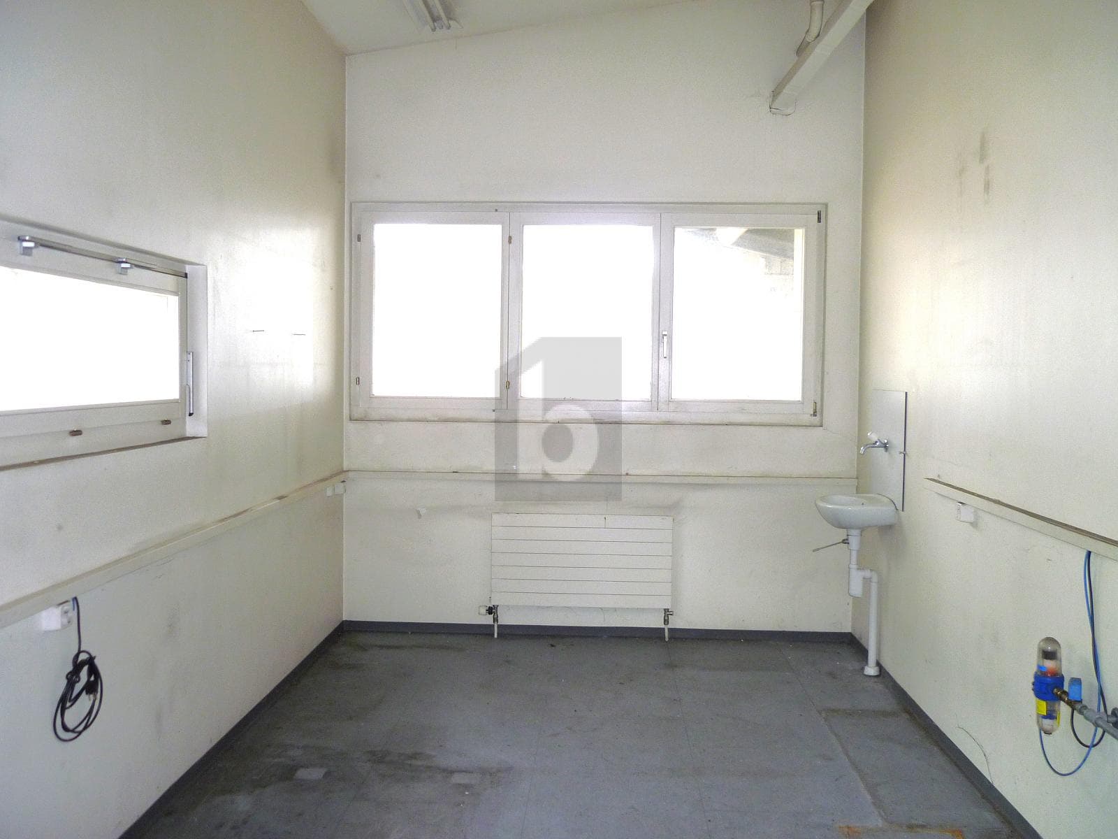 Industrie in 1450 Ste-Croix, 250m² – Bild 5 von 6