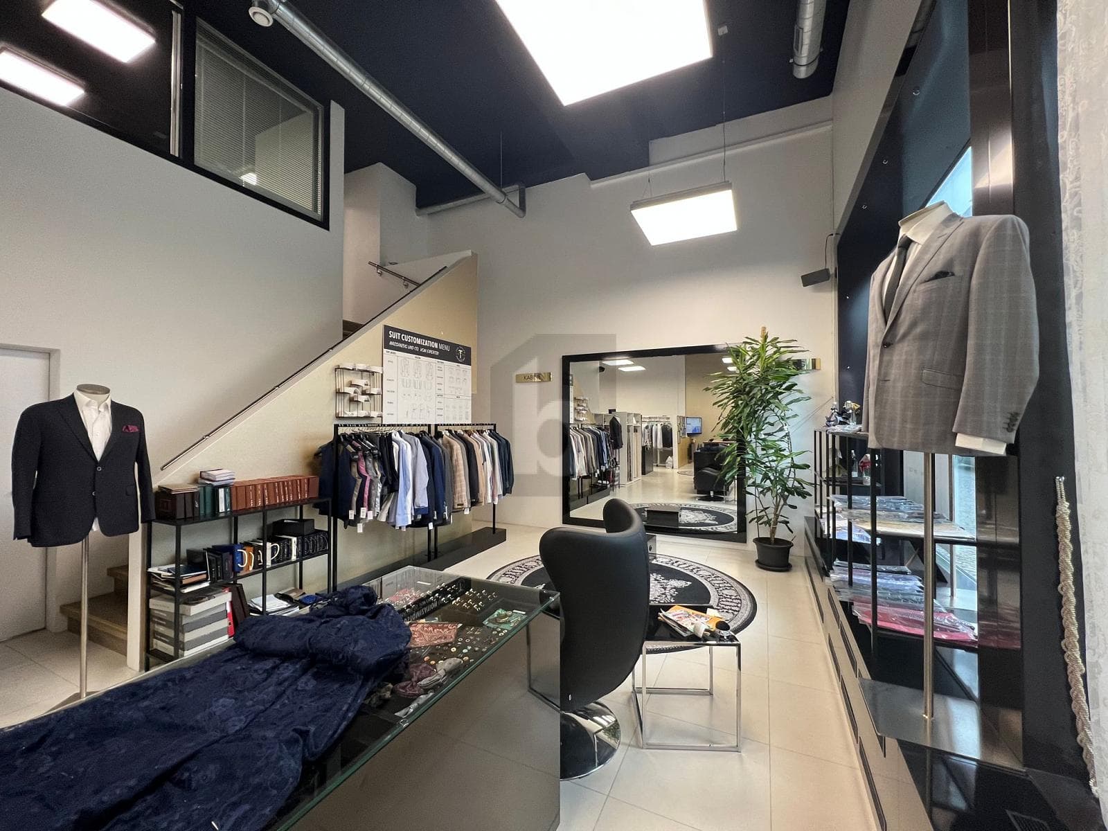 Ladenfläche in 8304 Wallisellen, 216m² – Bild 2 von 6
