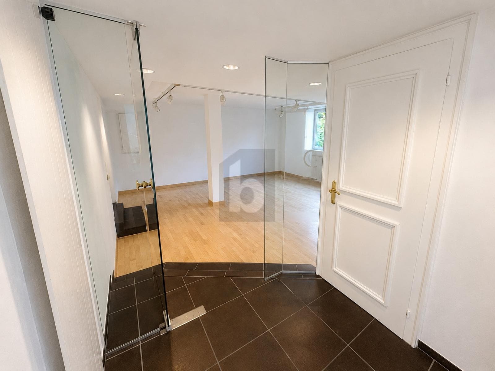 Büro in 8118 Pfaffhausen, 45m² – Bild 2 von 4