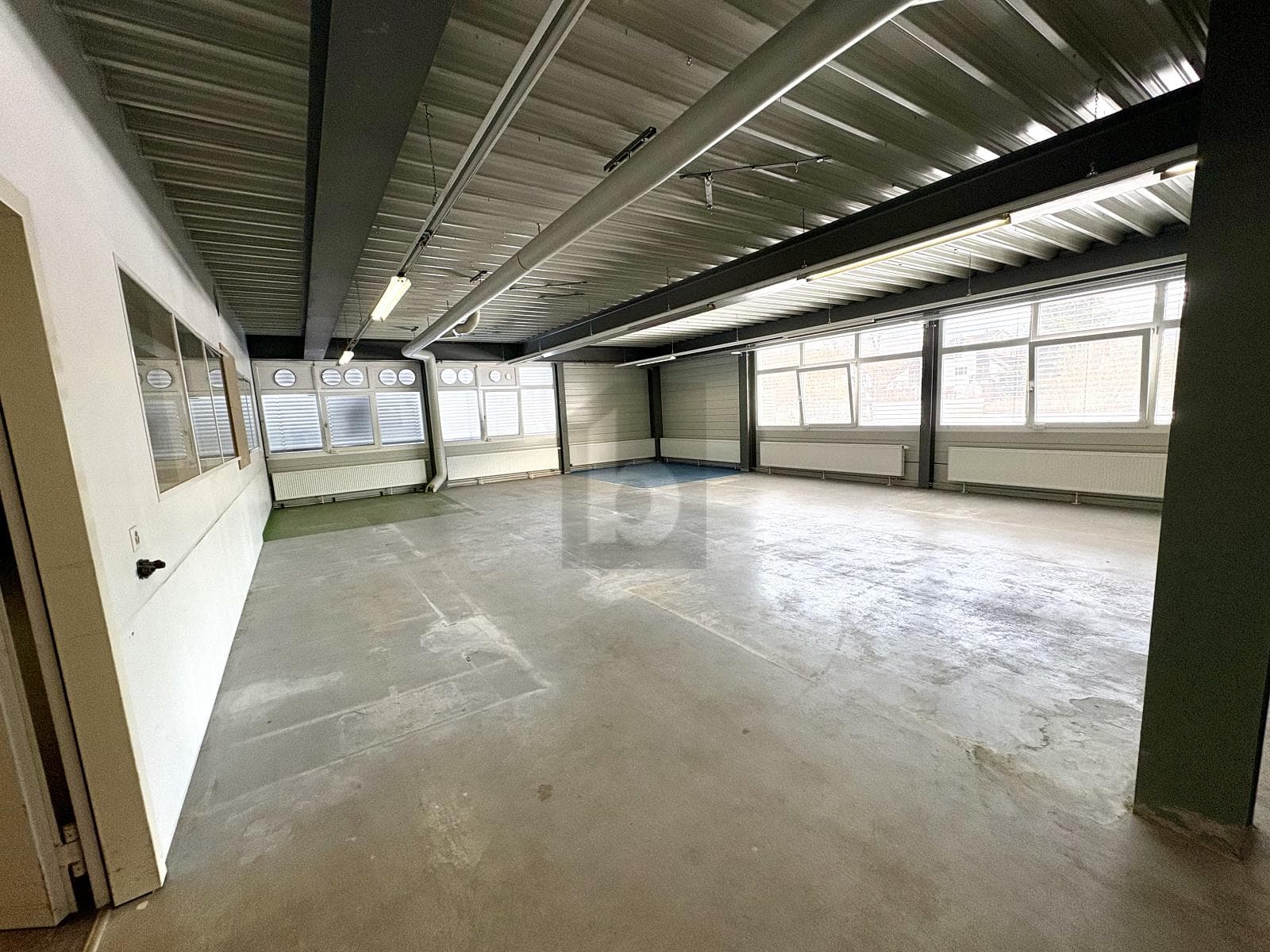 Industrie in 8630 Rüti ZH, 343m²