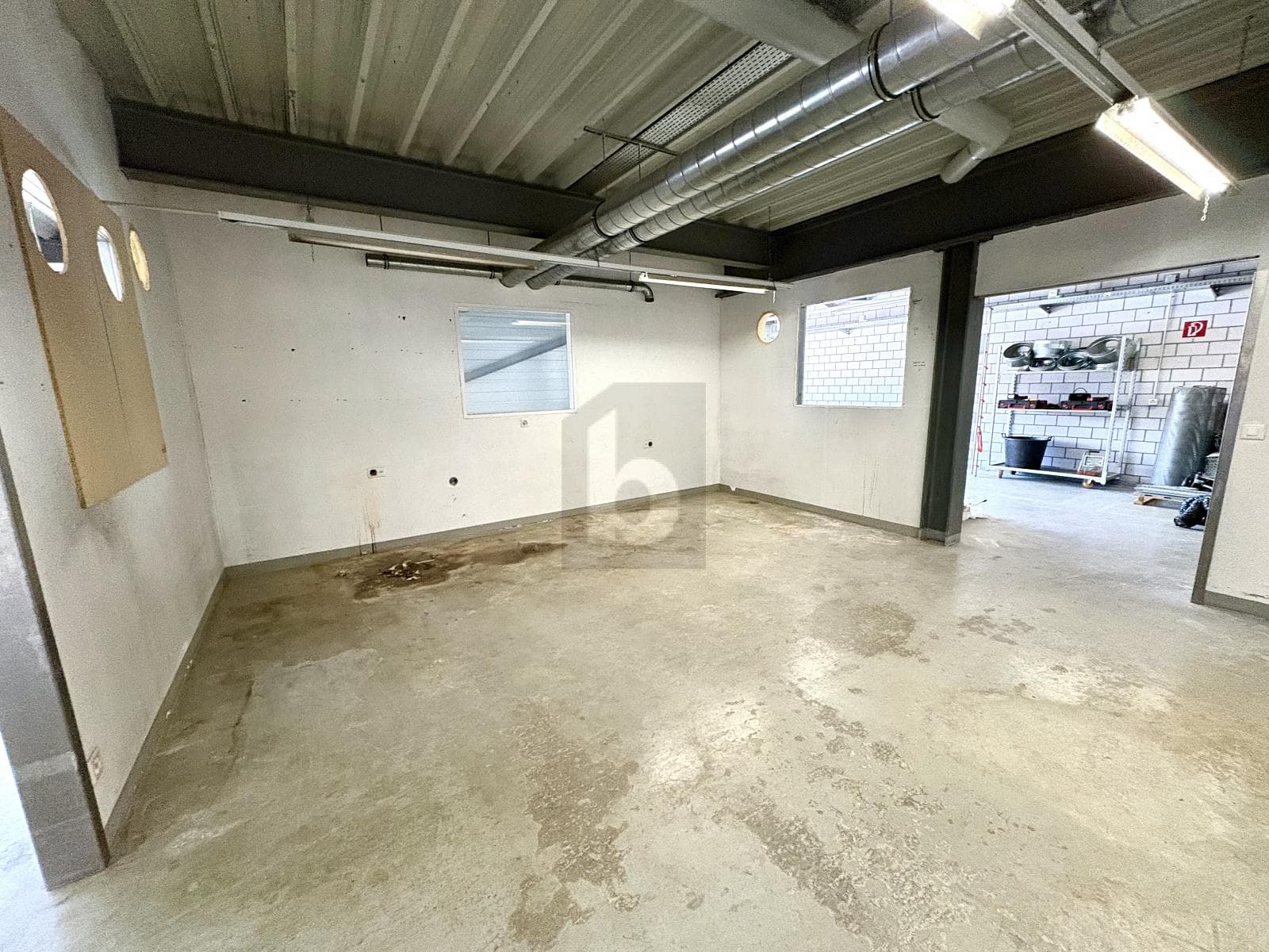 Industrie in 8630 Rüti ZH, 343m² – Bild 2 von 6