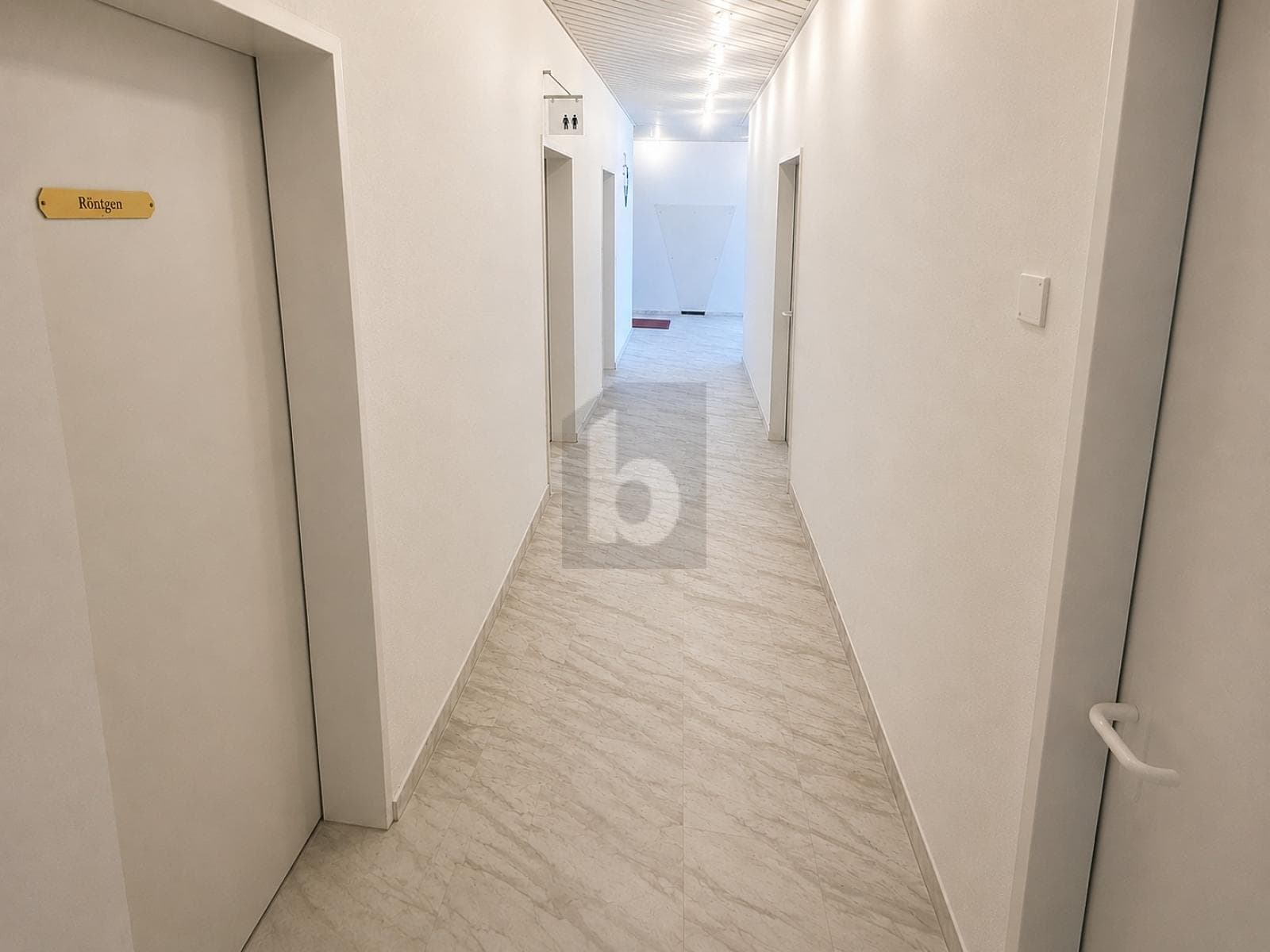 Practice in 8953 Dietikon, 139m² – Photo 2 of 6