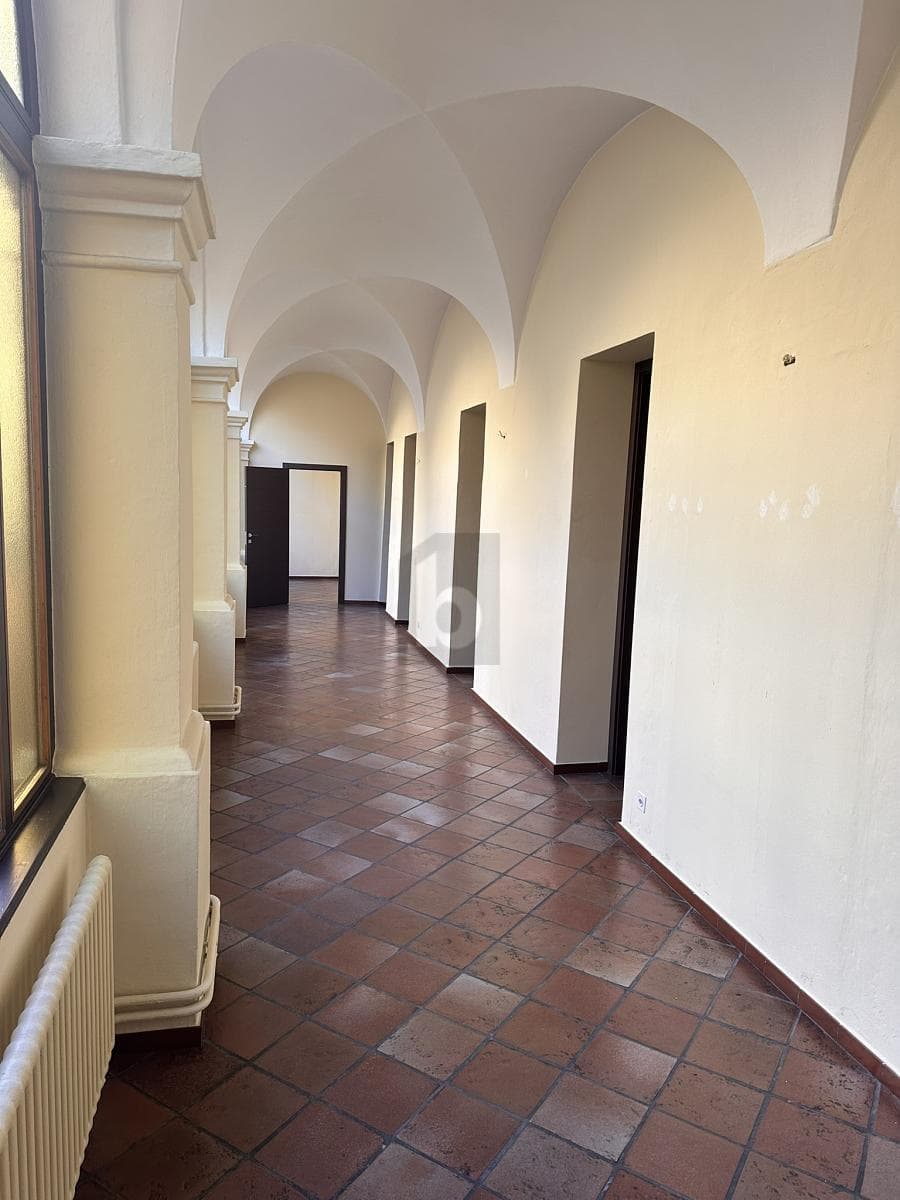 Büro in 6900 Lugano, 120m² – Bild 2 von 5