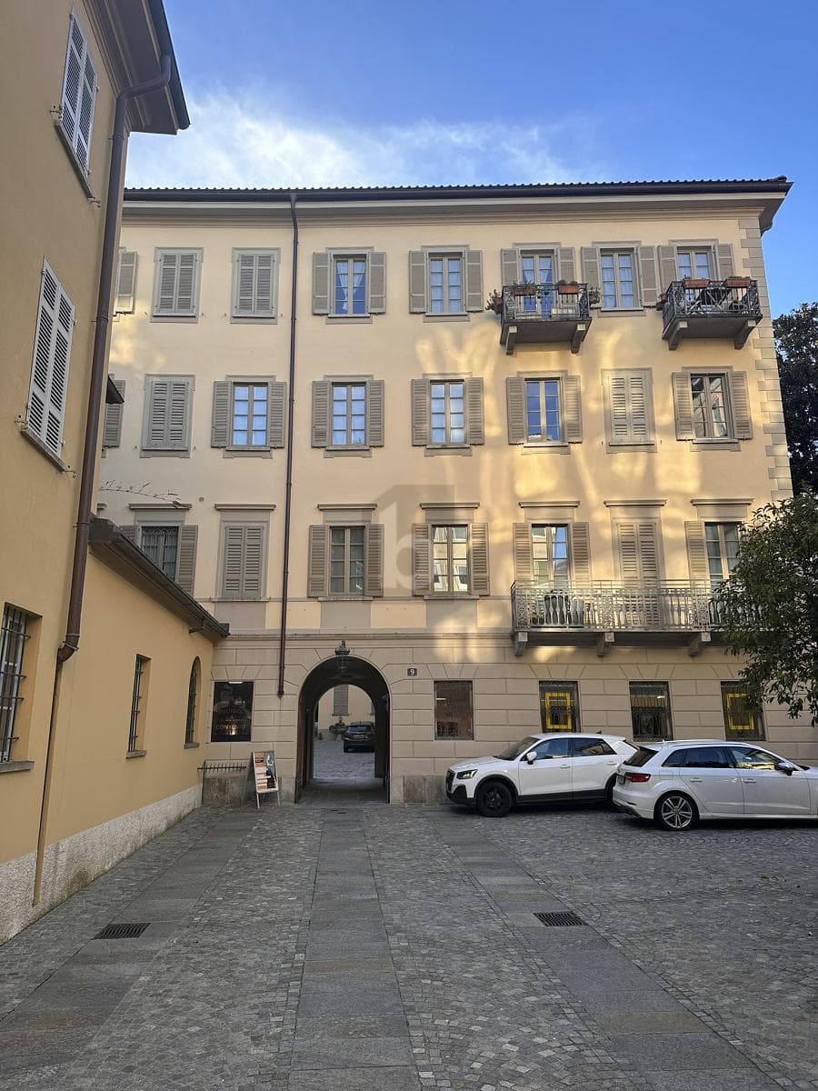 Büro in 6900 Lugano, 120m²