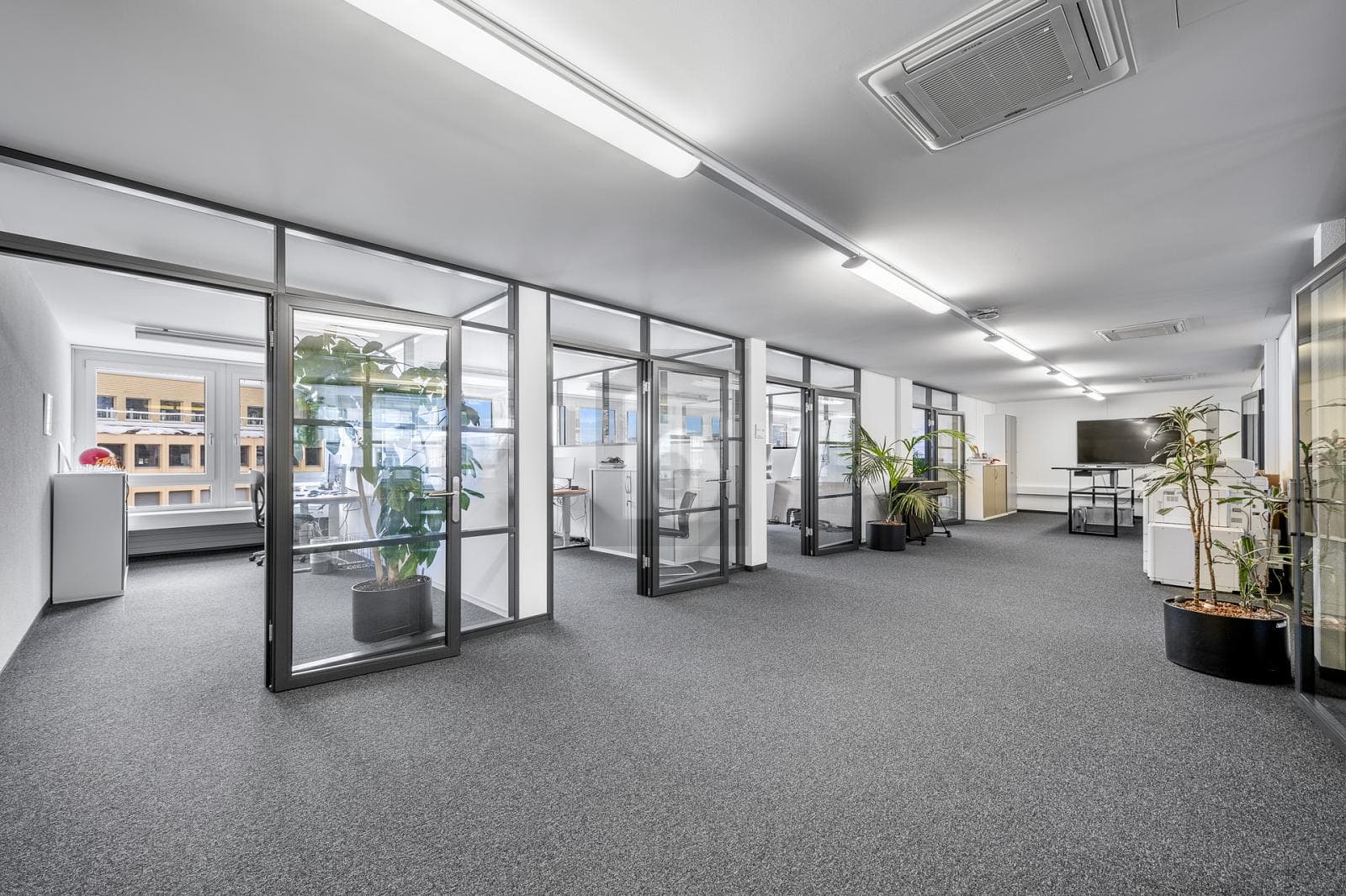 Büro in 8600 Dübendorf, 300m² – Bild 3 von 5
