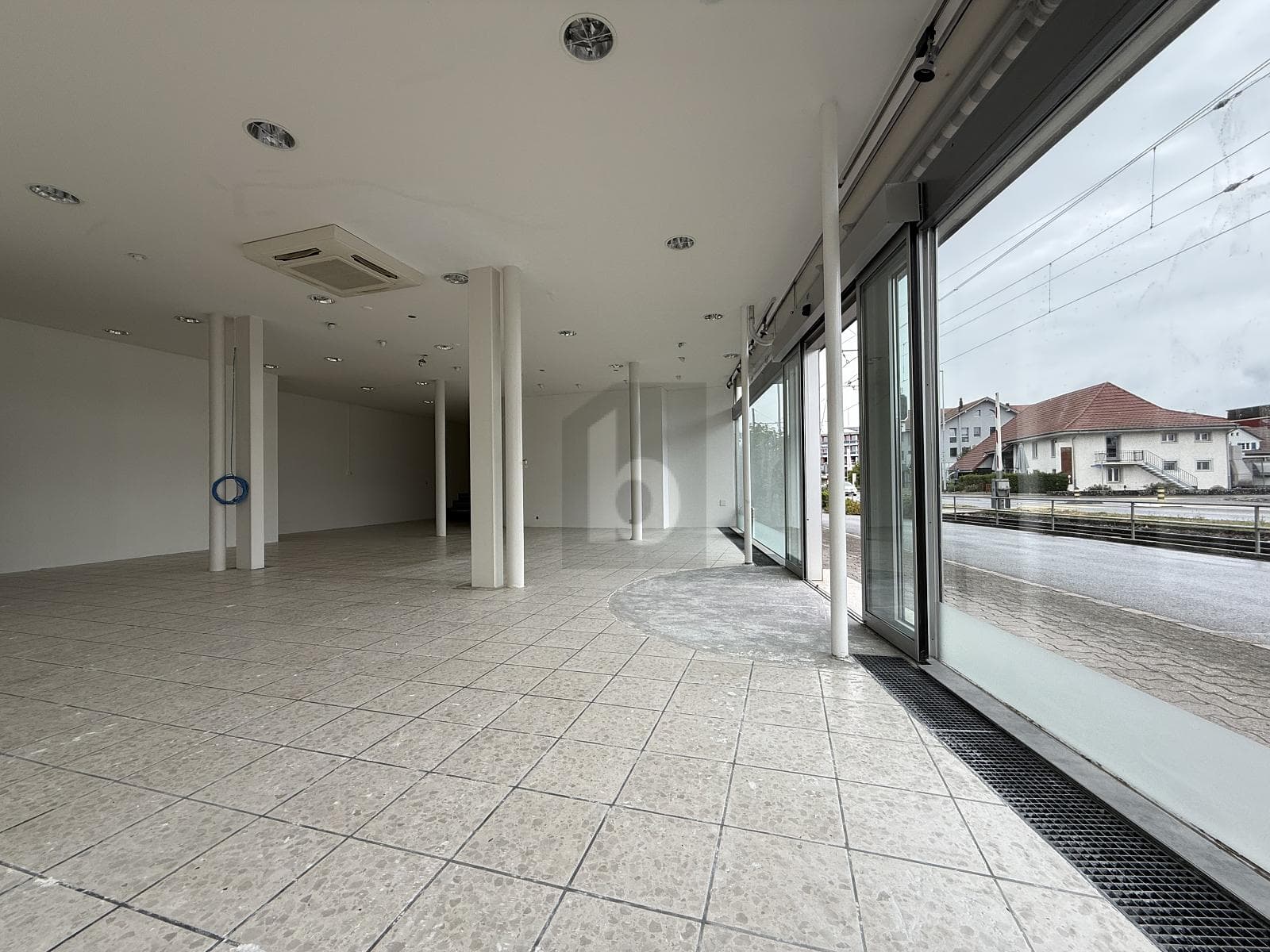 Espace de vente à 5036 Oberentfelden, 293m²