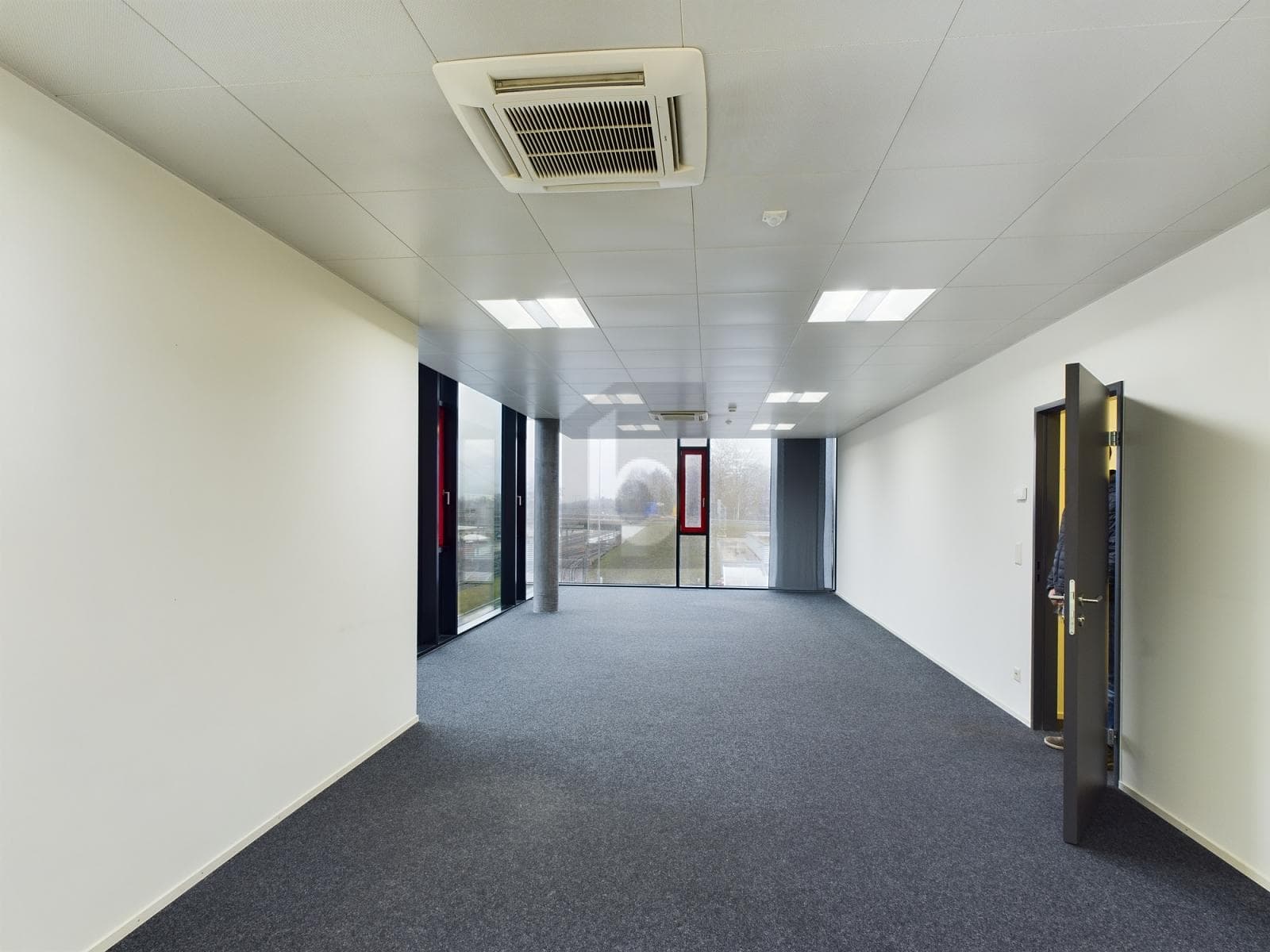 Büro in 7013 Domat/Ems, 150m² – Bild 2 von 6