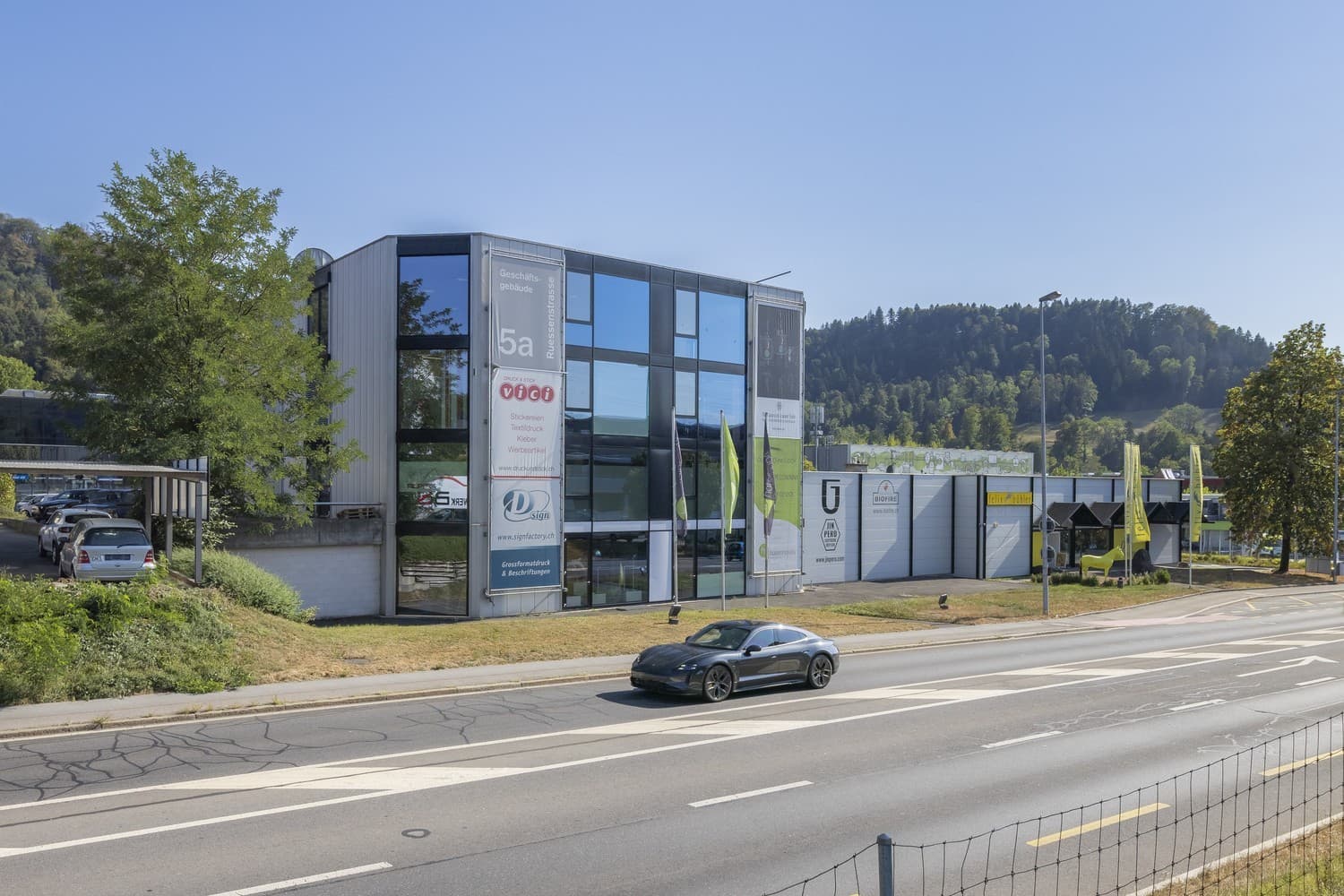 Büro an Ruessenstrasse 5a, 6340 Baar