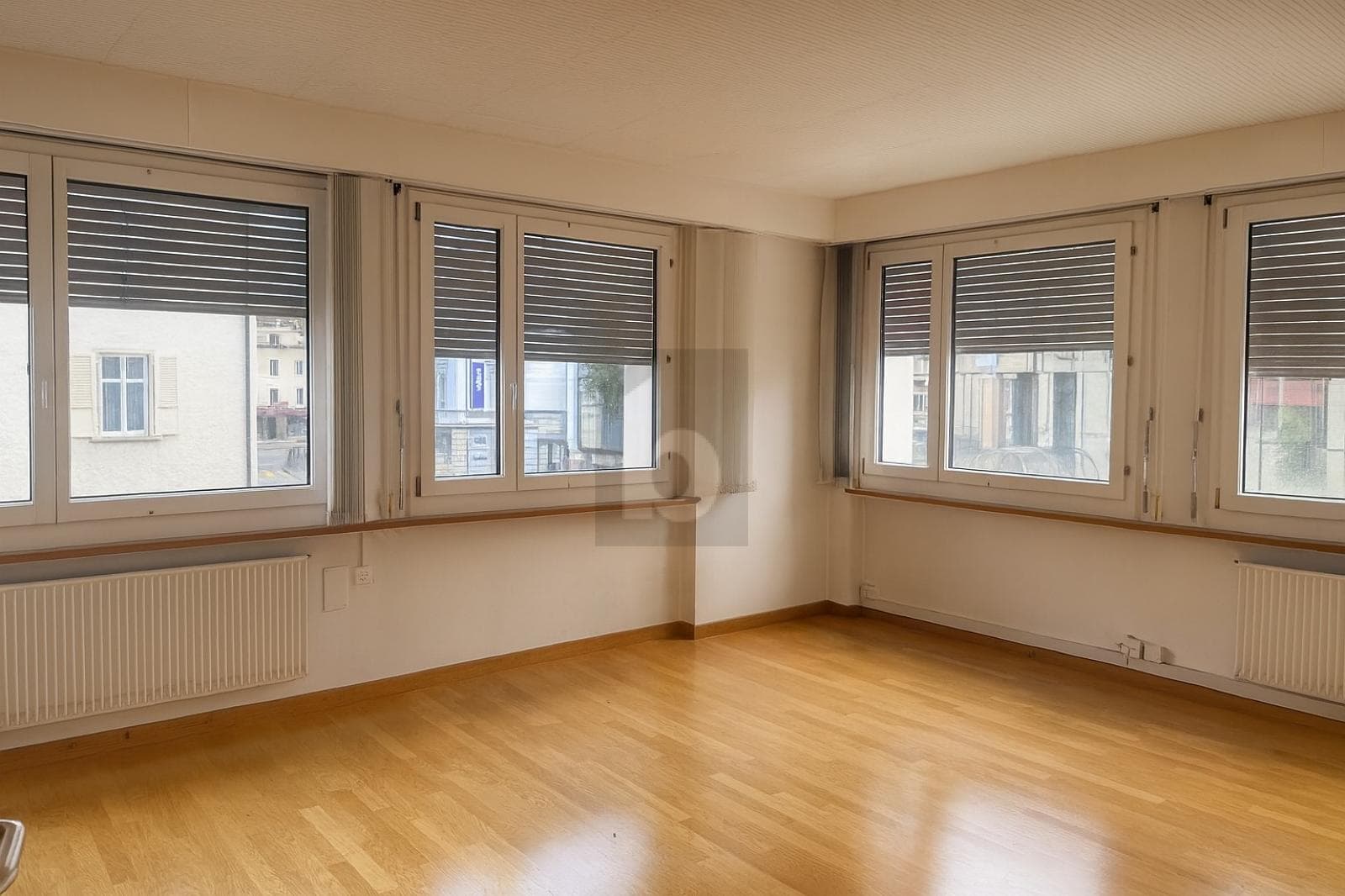 Büro in 2800 Delsberg, 500m² – Bild 3 von 6