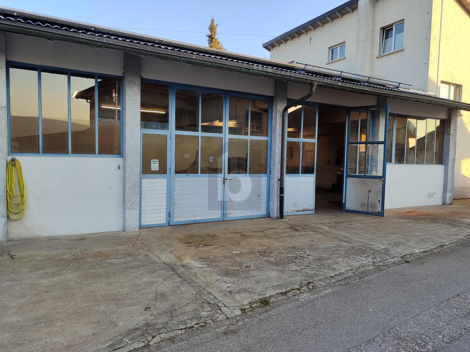 Atelier in 3296 Arch, 190m²