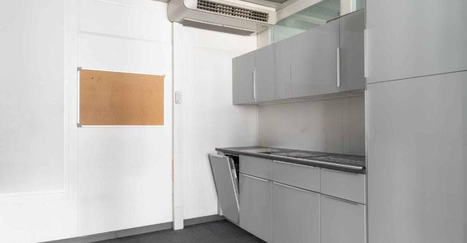 Büro in 1213 Petit-Lancy, 198m² – Bild 3 von 12