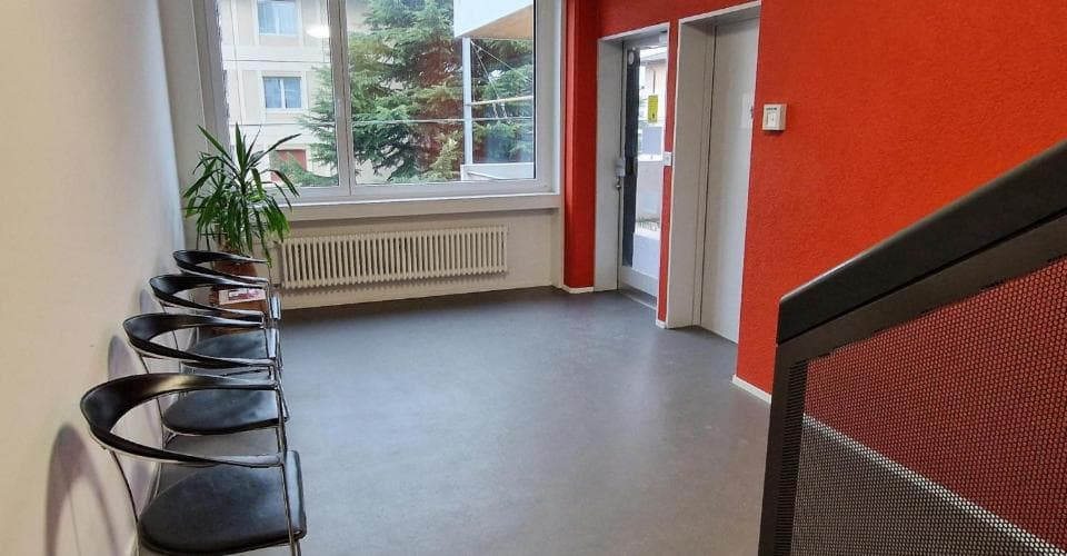 Büro an rue de la gare 13, 2074 Marin-Epagnier