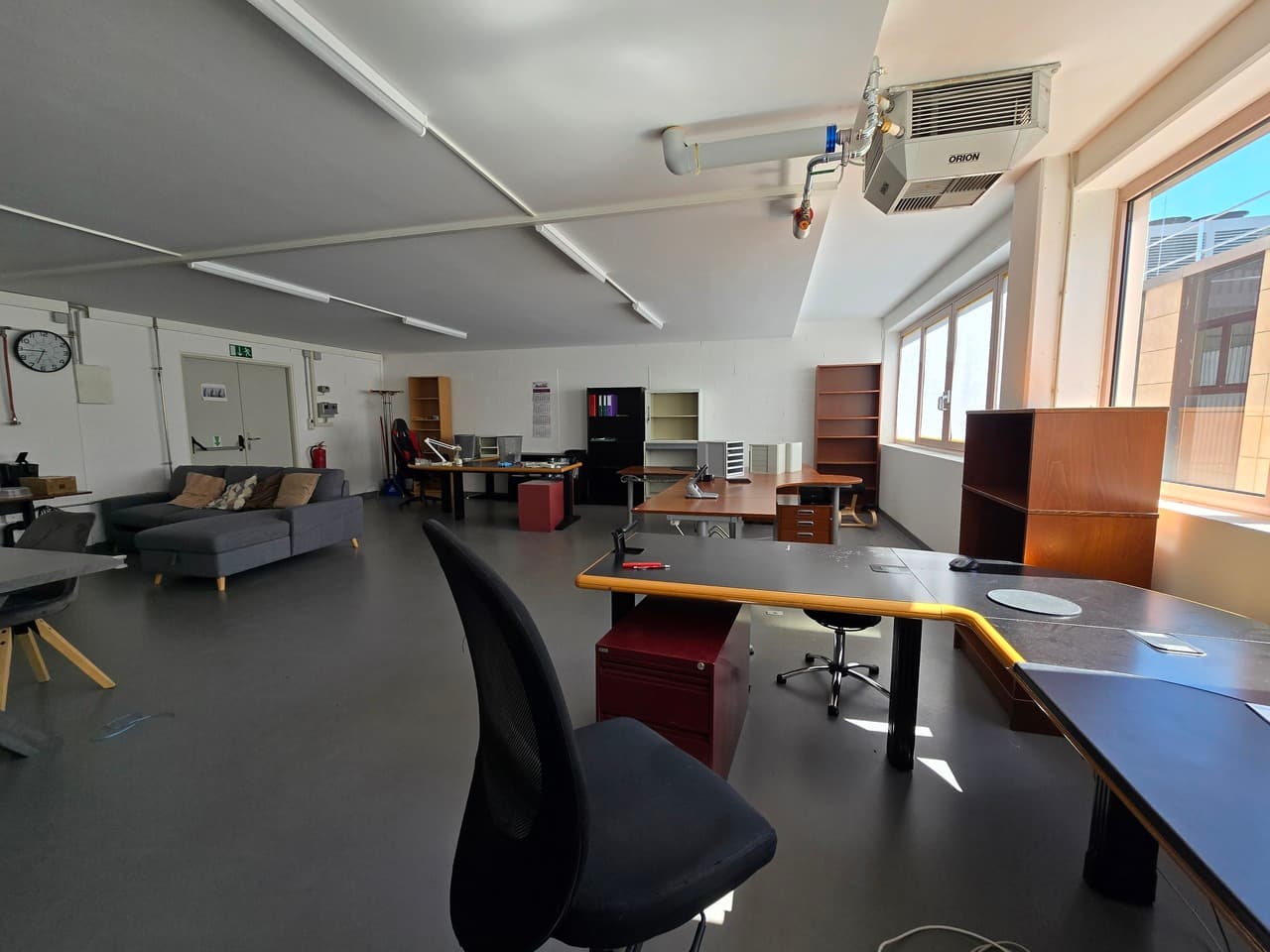 Büro an Z.I. La Veyre 6B - Chemin de la Veyre-d'en-Haut 6B, 1806 St-Légier-La Chiésaz – Bild 4 von 6