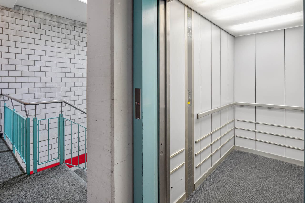 Office at Birren 5, 5703 Seon – Photo 4 of 16