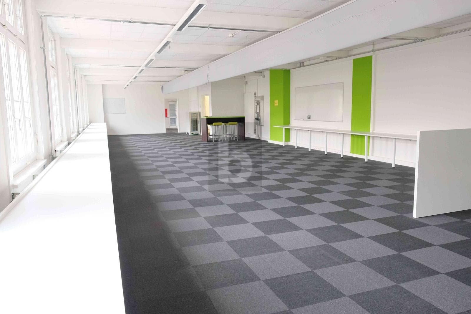 Büro in 4144 Arlesheim, 235m² – Bild 2 von 4