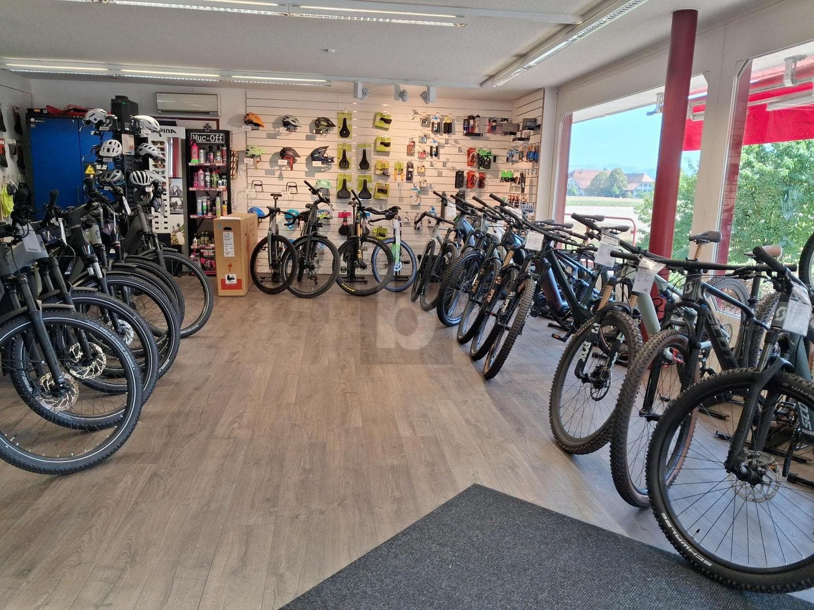 Ladenfläche in 3123 Belp, 217m² – Bild 2 von 6