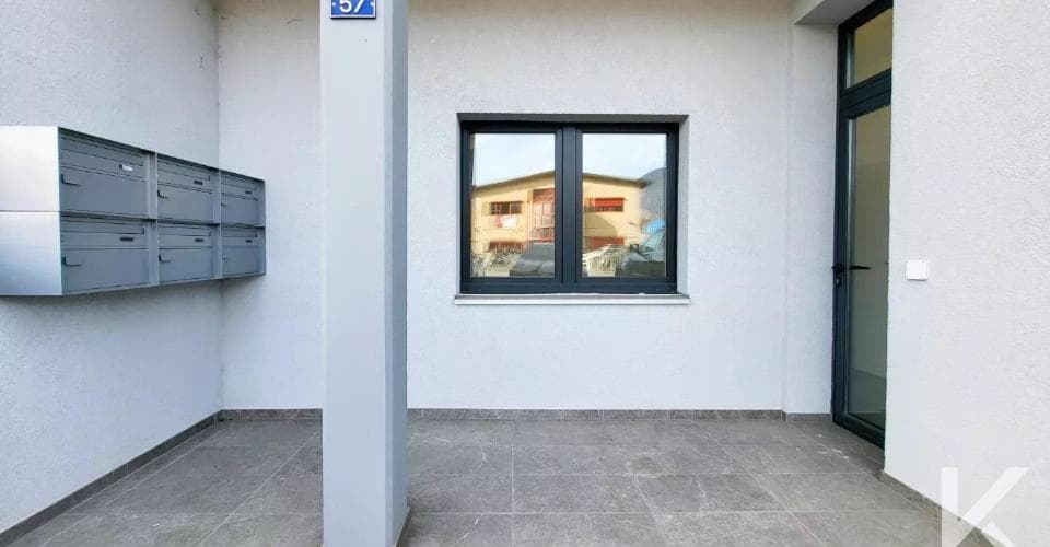 Büro in 1868 Collombey, CHF 700 pro Monat – Bild 3 von 9
