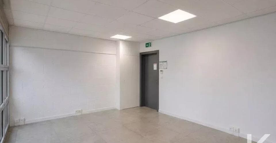 Büro in 1870 Monthey, CHF 1'650 pro Monat – Bild 5 von 13